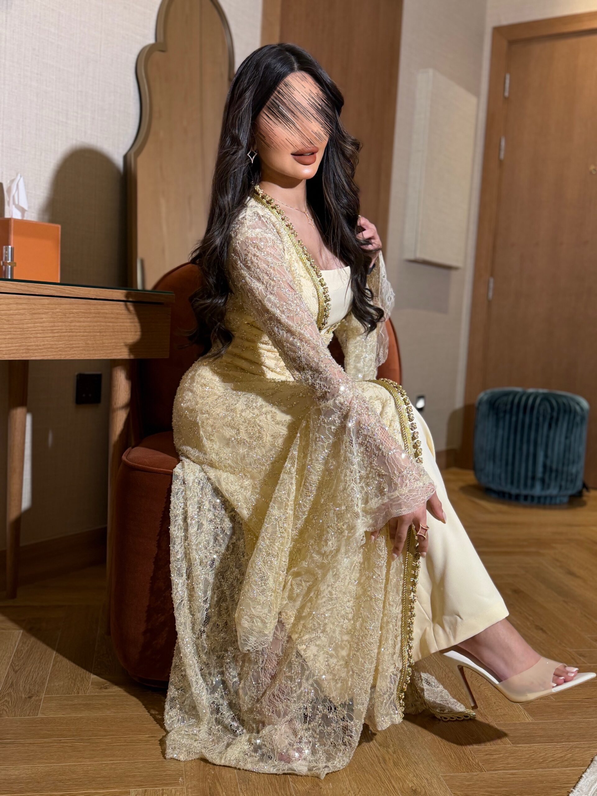 Lora caftan